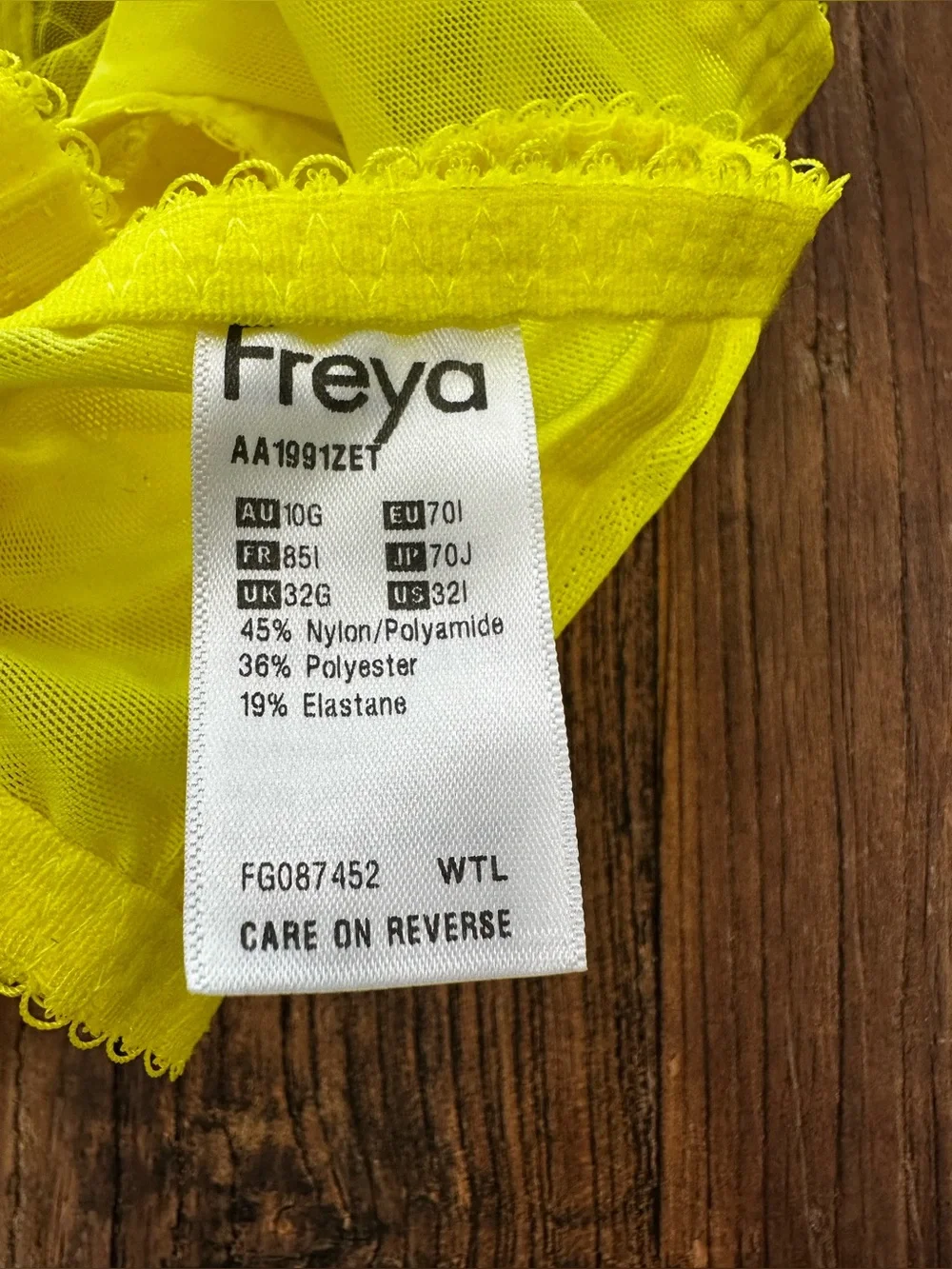 Freya bright neon